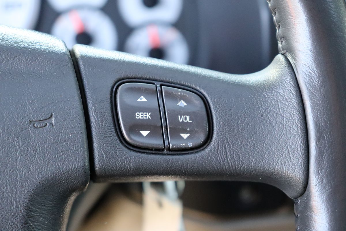2004 Hummer H2 Luxury photo 22