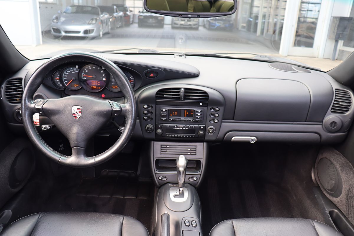 2002 Porsche 911 photo 18