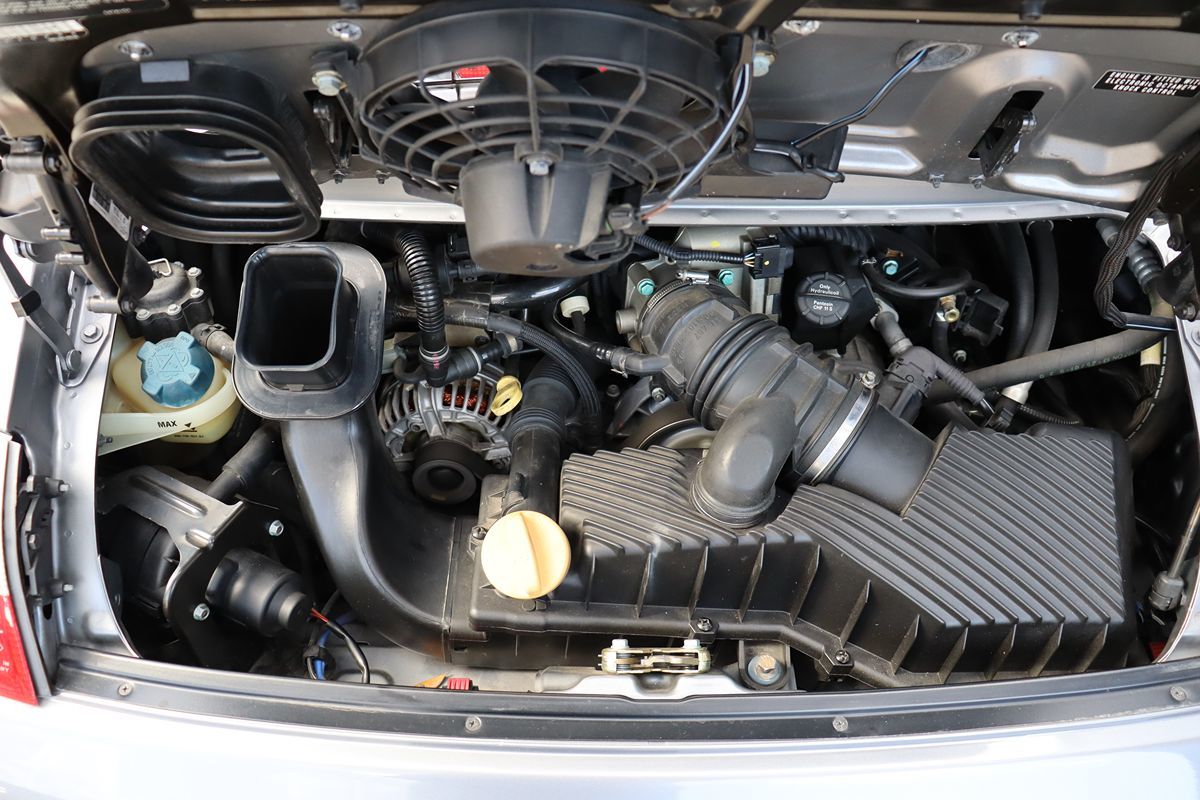2002 Porsche 911 photo 38