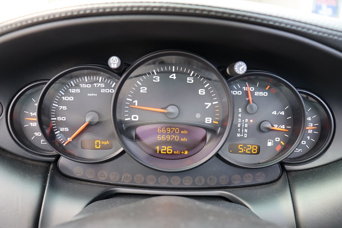 2002 Porsche 911 photo 24