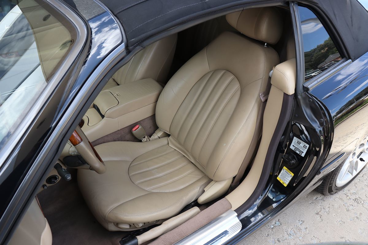 2002 Jaguar XK 8 photo 26