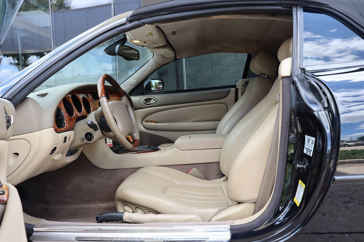 2002 Jaguar XK 8 photo 24