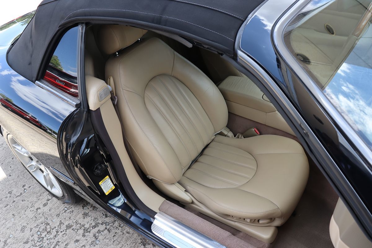 2002 Jaguar XK 8 photo 25