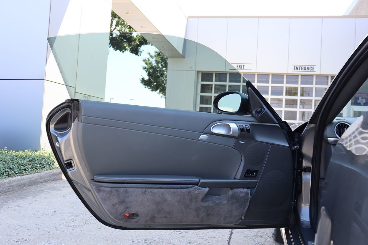 2007 Porsche Cayman S photo 30