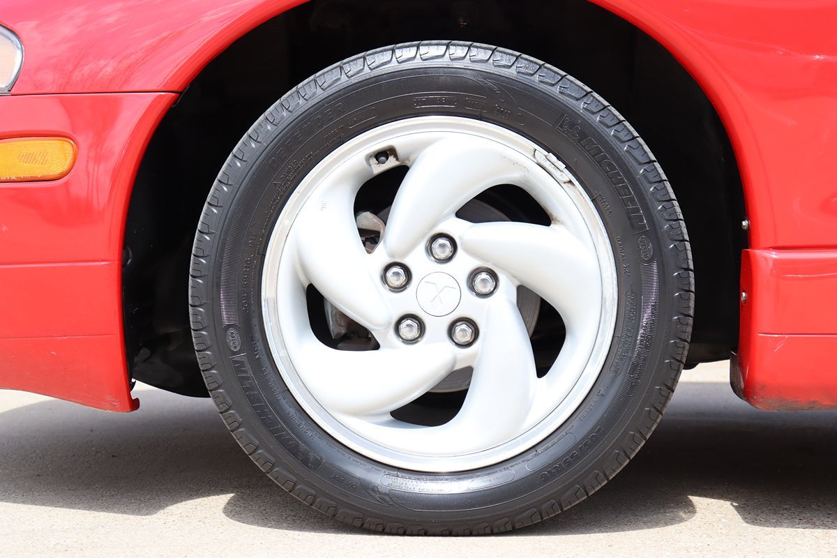 1996 Mitsubishi Eclipse Spyder photo 47