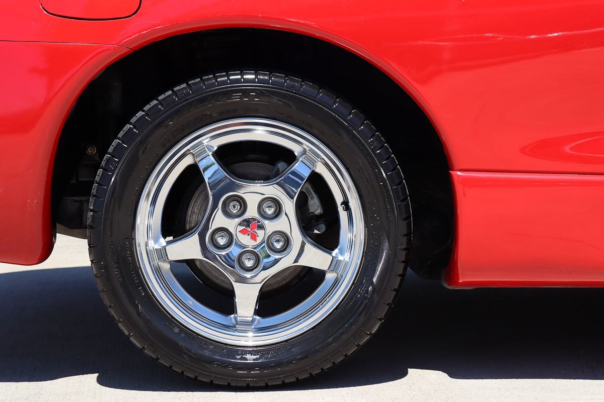 1998 Mitsubishi Eclipse Spyder photo 32