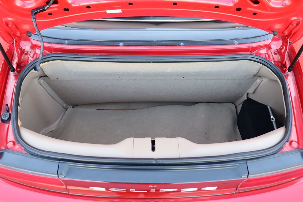 1998 Mitsubishi Eclipse Spyder photo 31
