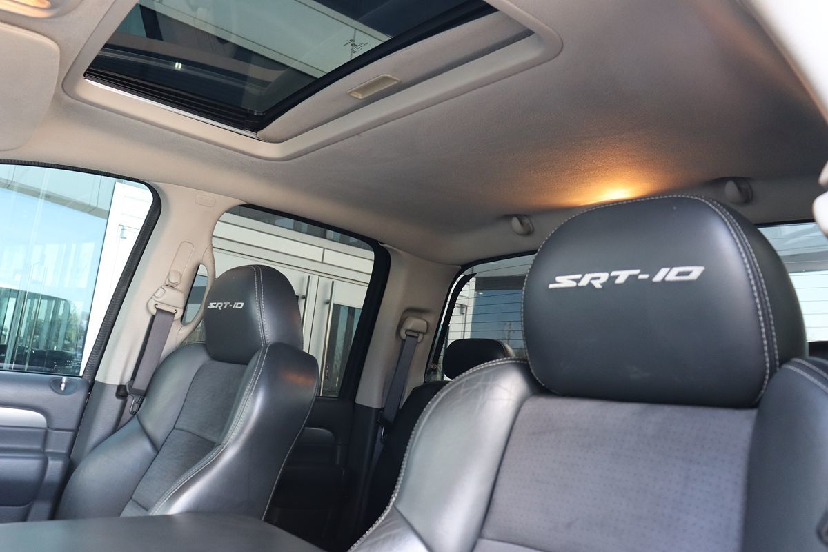 2005 Dodge Ram photo 3