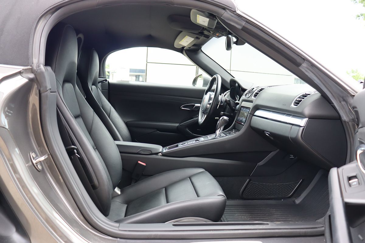 2013 Porsche Boxster photo 21