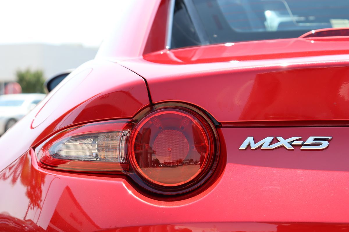 2017 Mazda MX-5 Miata Miata RF Grand Touring photo 16