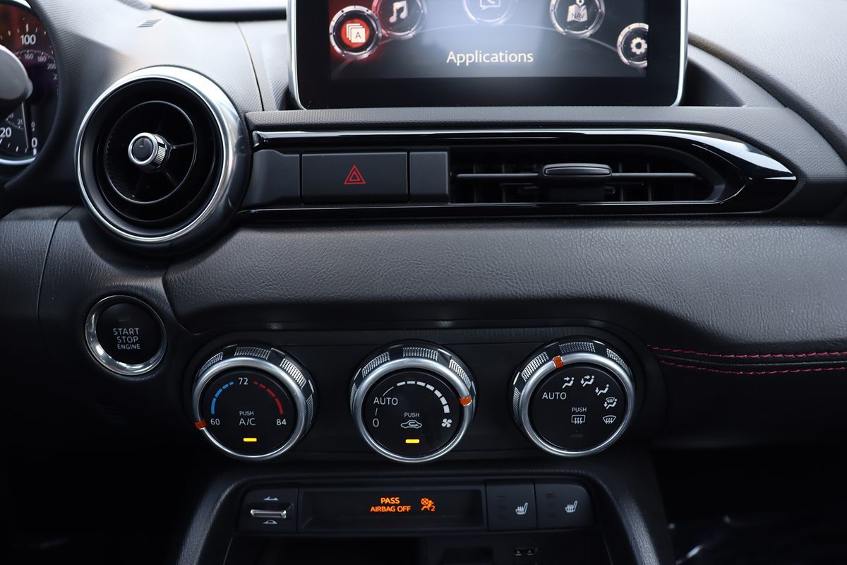2017 Mazda MX-5 Miata Miata RF Grand Touring photo 32