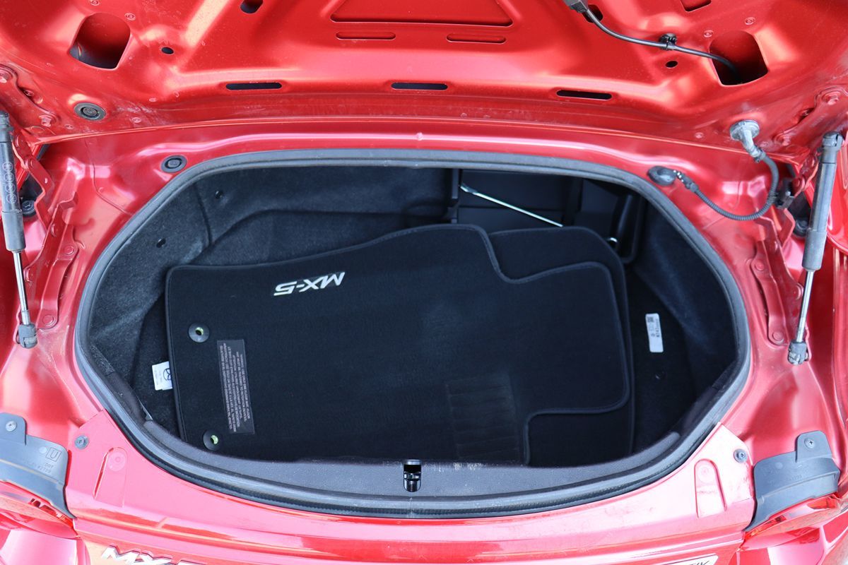 2017 Mazda MX-5 Miata Miata RF Grand Touring photo 45