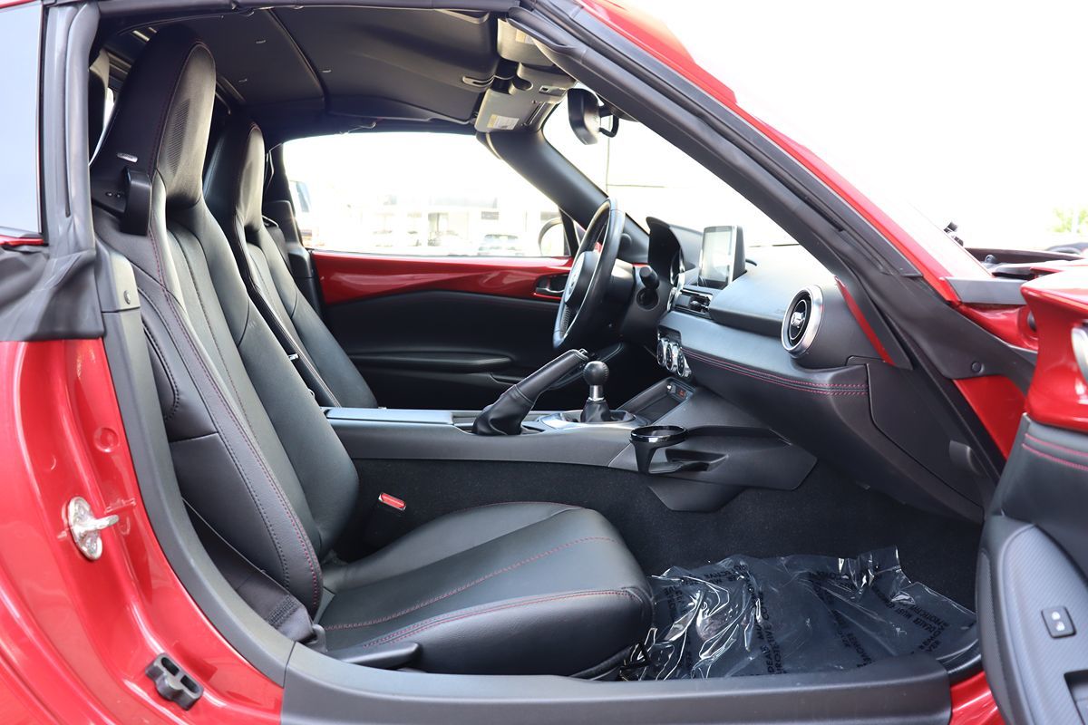 2017 Mazda MX-5 Miata Miata RF Grand Touring photo 35