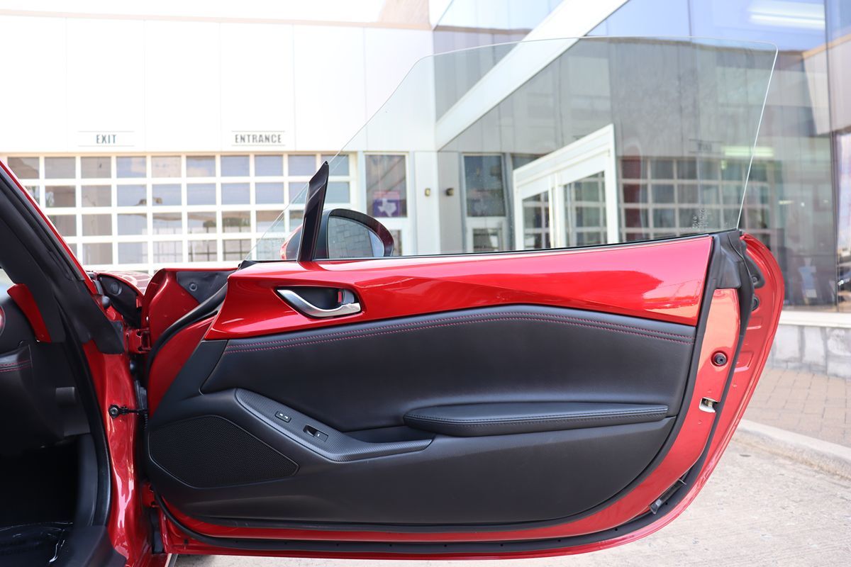 2017 Mazda MX-5 Miata Miata RF Grand Touring photo 40