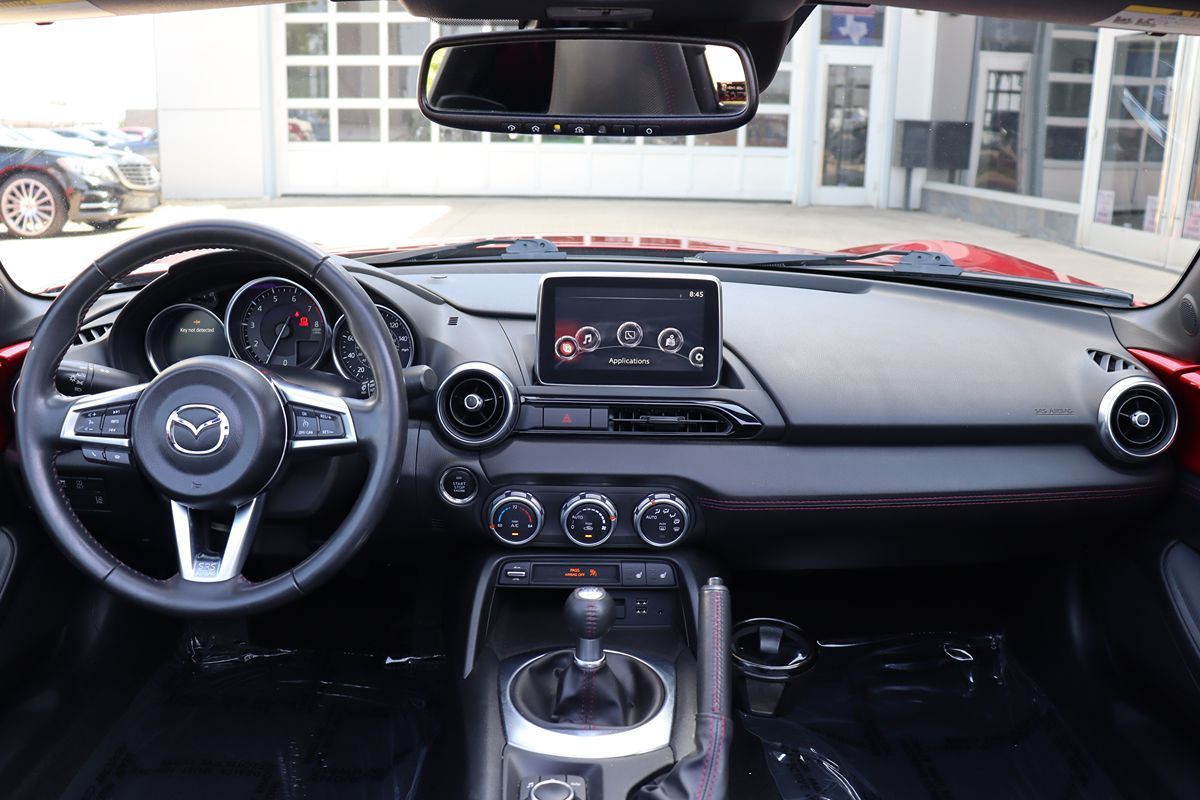 2017 Mazda MX-5 Miata Miata RF Grand Touring photo 18
