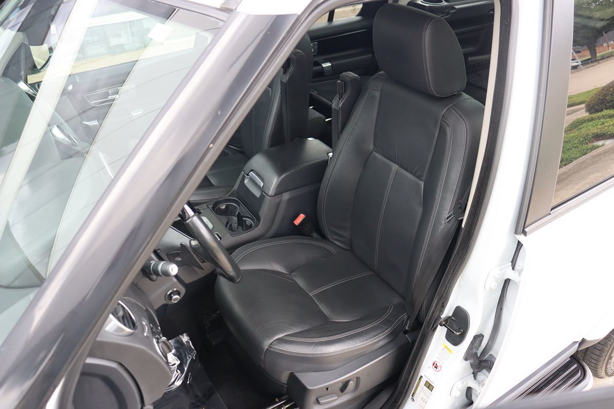 2016 Land Rover LR4 HSE LUX photo 29