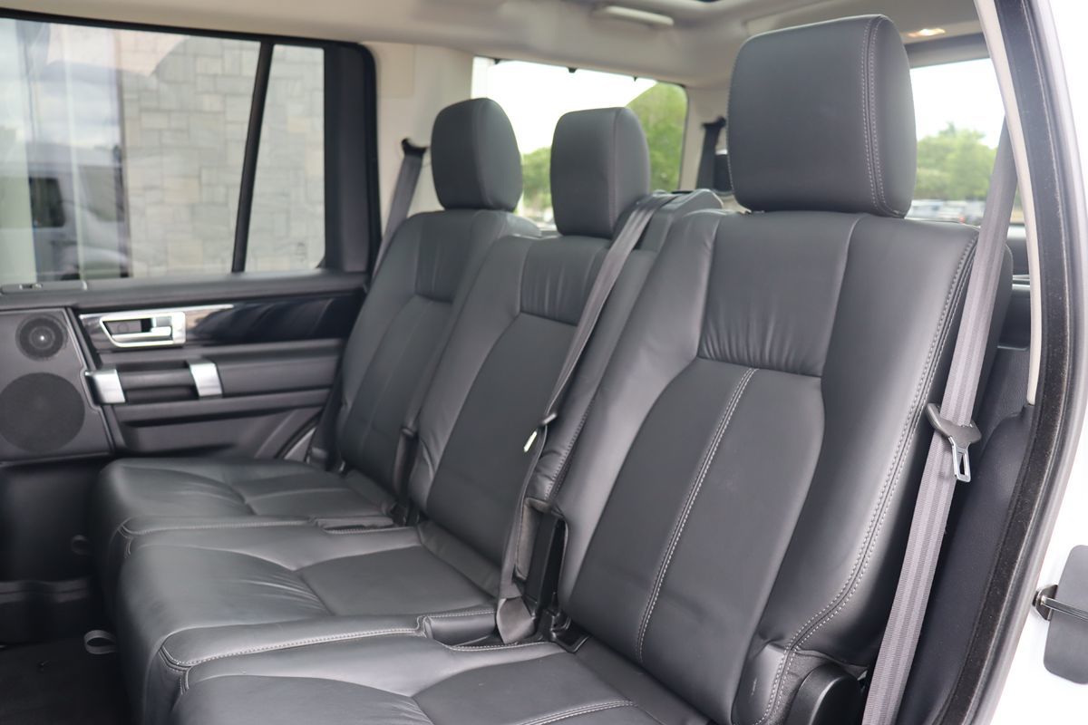 2016 Land Rover LR4 HSE LUX photo 35
