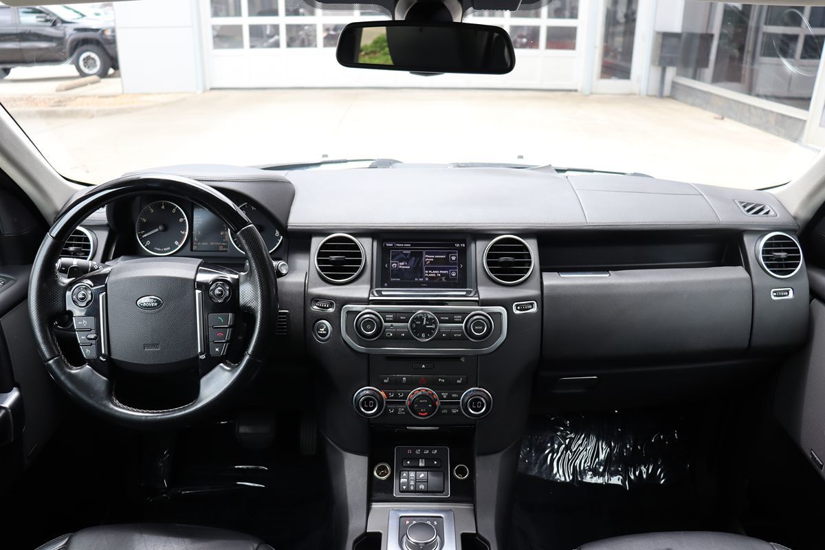 2016 Land Rover LR4 HSE LUX photo 12
