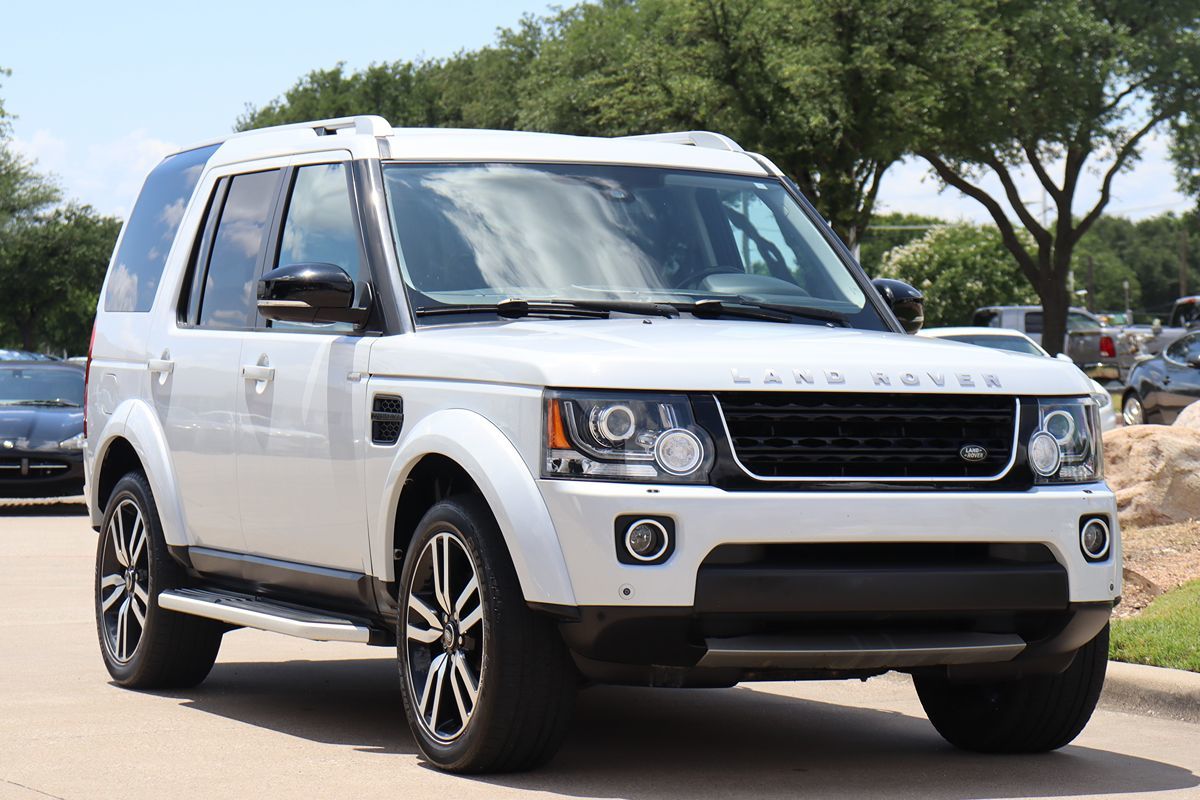 2016 Land Rover LR4 HSE LUX photo 2