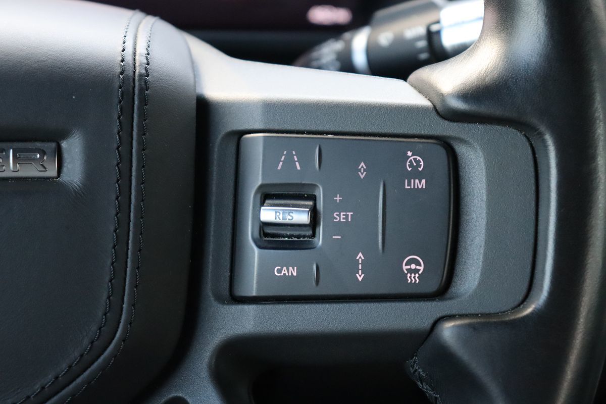 2020 Land Rover Defender 110 X photo 12