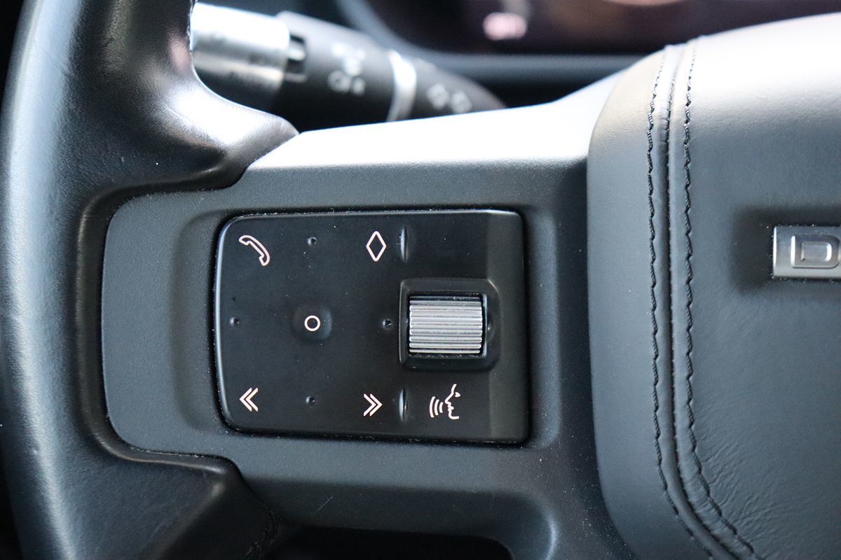 2020 Land Rover Defender 110 X photo 11