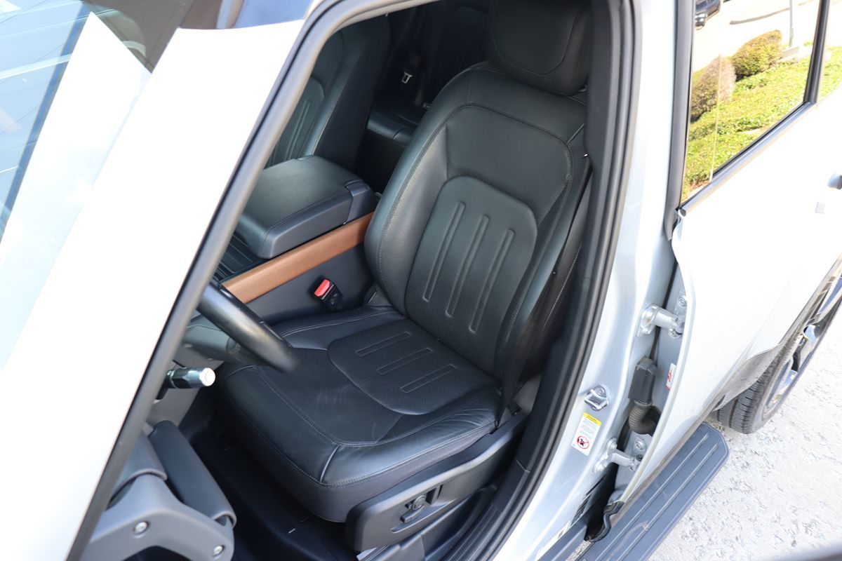 2020 Land Rover Defender 110 X photo 26