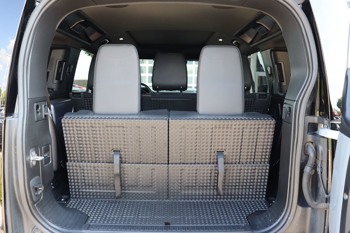 2020 Land Rover Defender 110 X photo 35