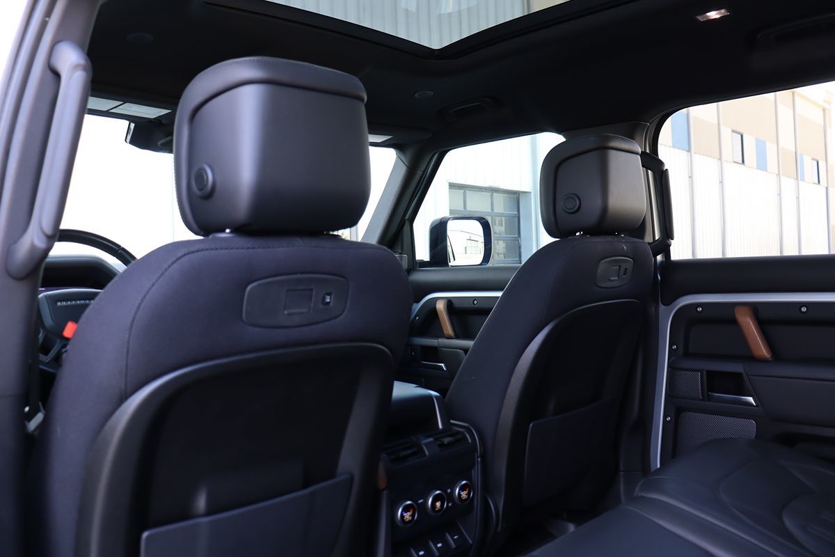 2020 Land Rover Defender X - Photo 47