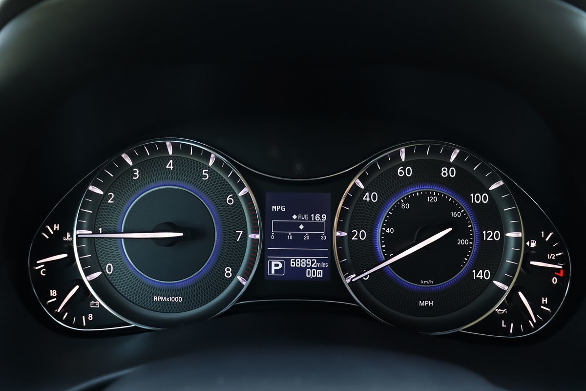 2019 Infiniti QX80 Luxe photo 18