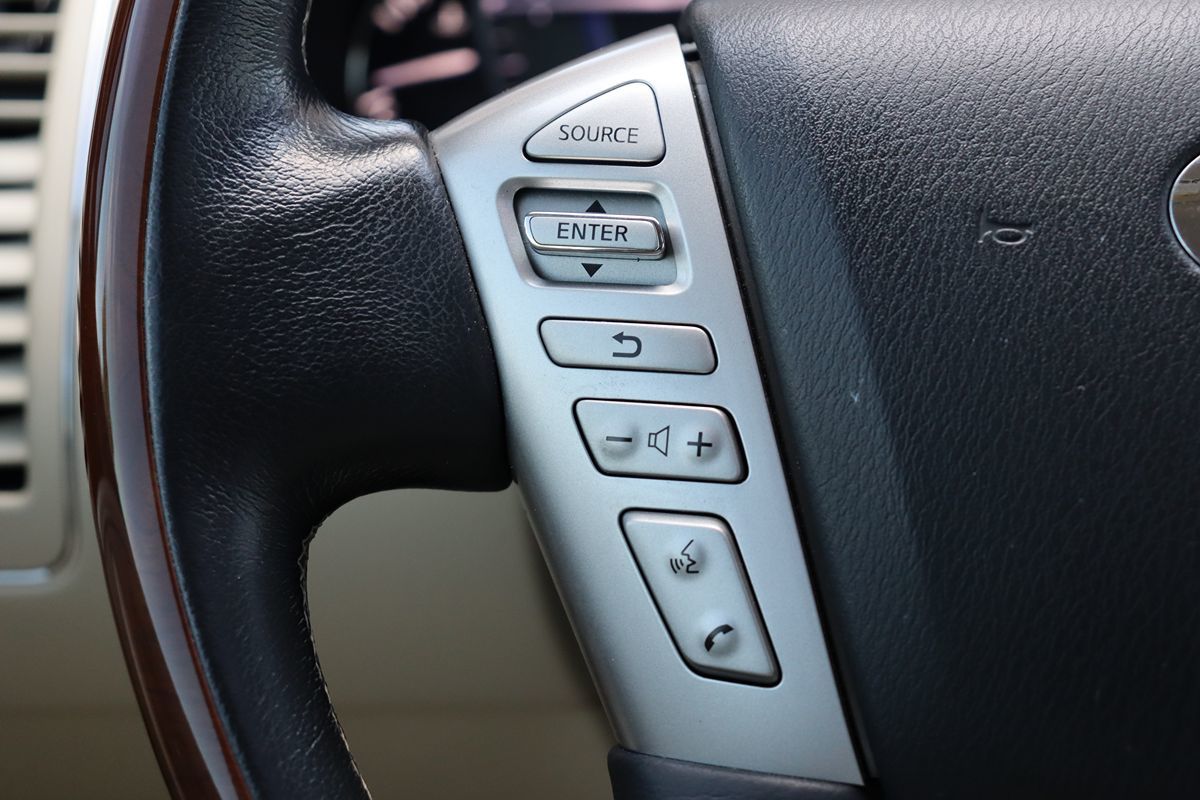 2019 Infiniti QX80 Luxe photo 19