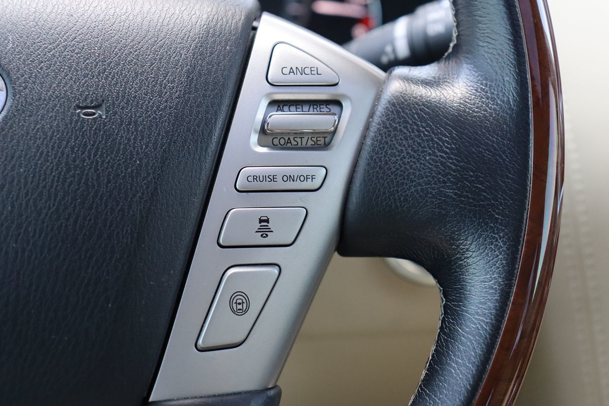 2019 Infiniti QX80 Luxe photo 20