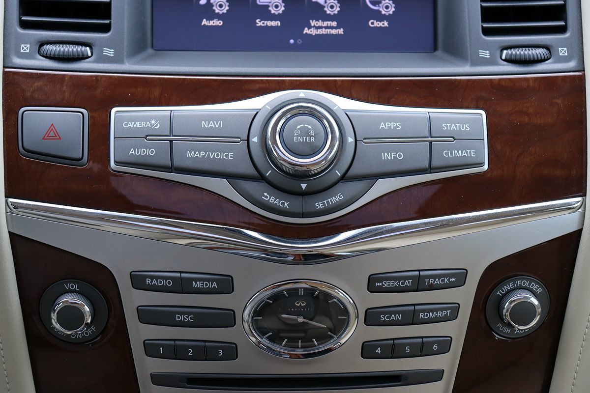 2019 Infiniti QX80 Luxe photo 27