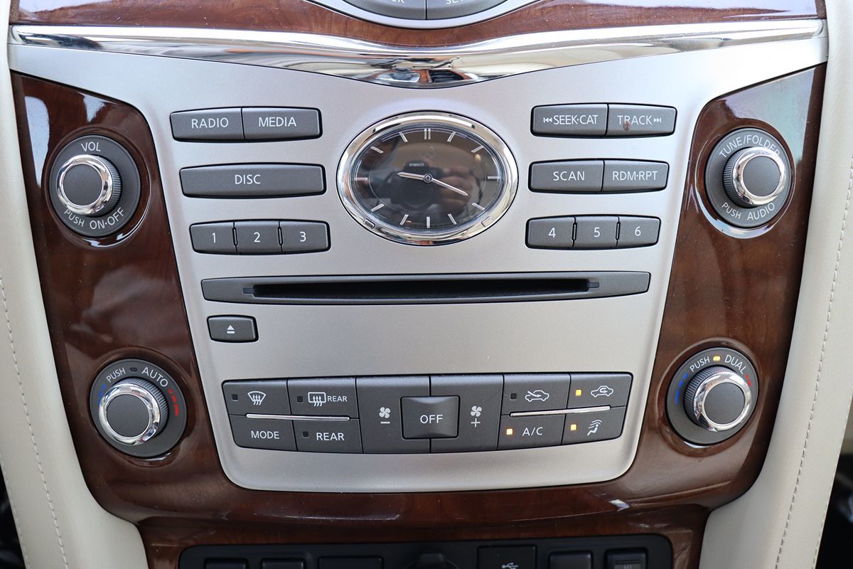 2019 Infiniti QX80 Luxe photo 28