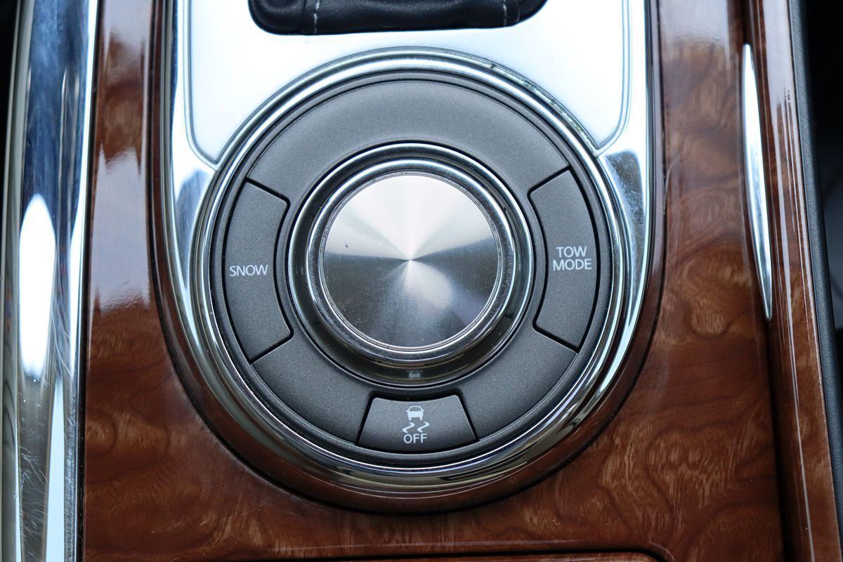 2019 Infiniti QX80 Luxe photo 31