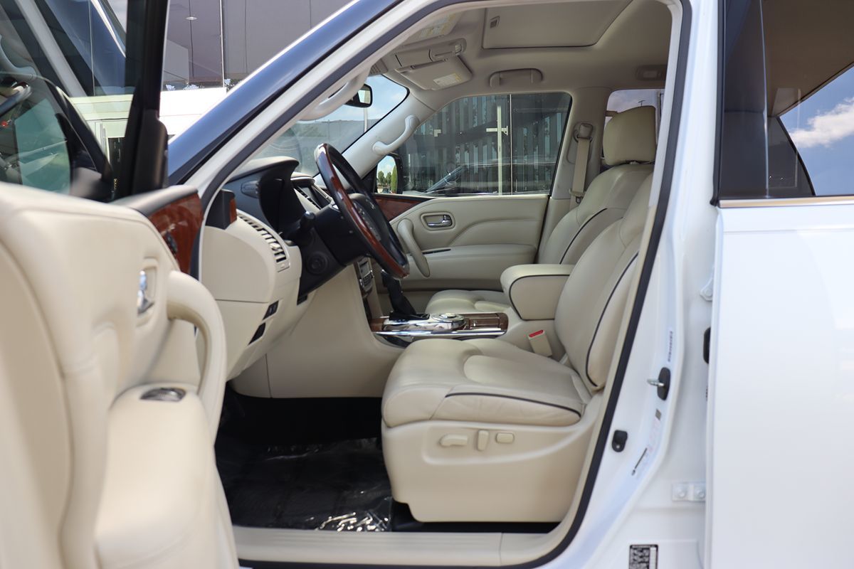 2019 Infiniti QX80 Luxe photo 33