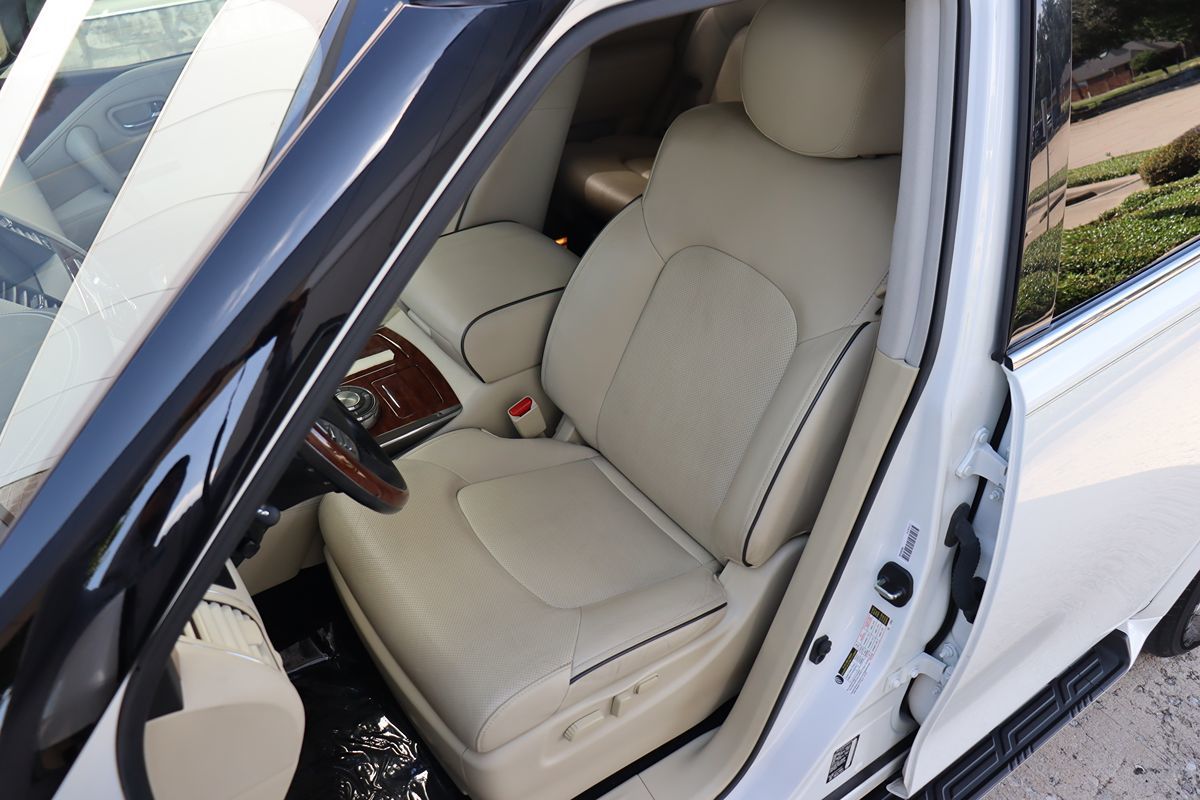 2019 Infiniti QX80 Luxe photo 35