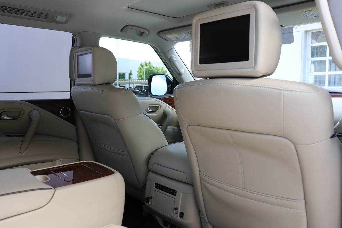 2019 Infiniti QX80 Luxe photo 39