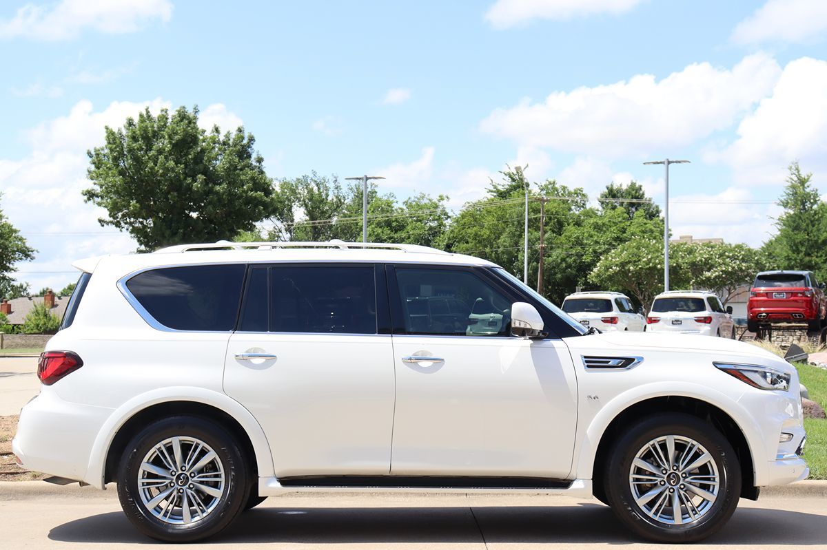 2019 Infiniti QX80 Luxe photo 7