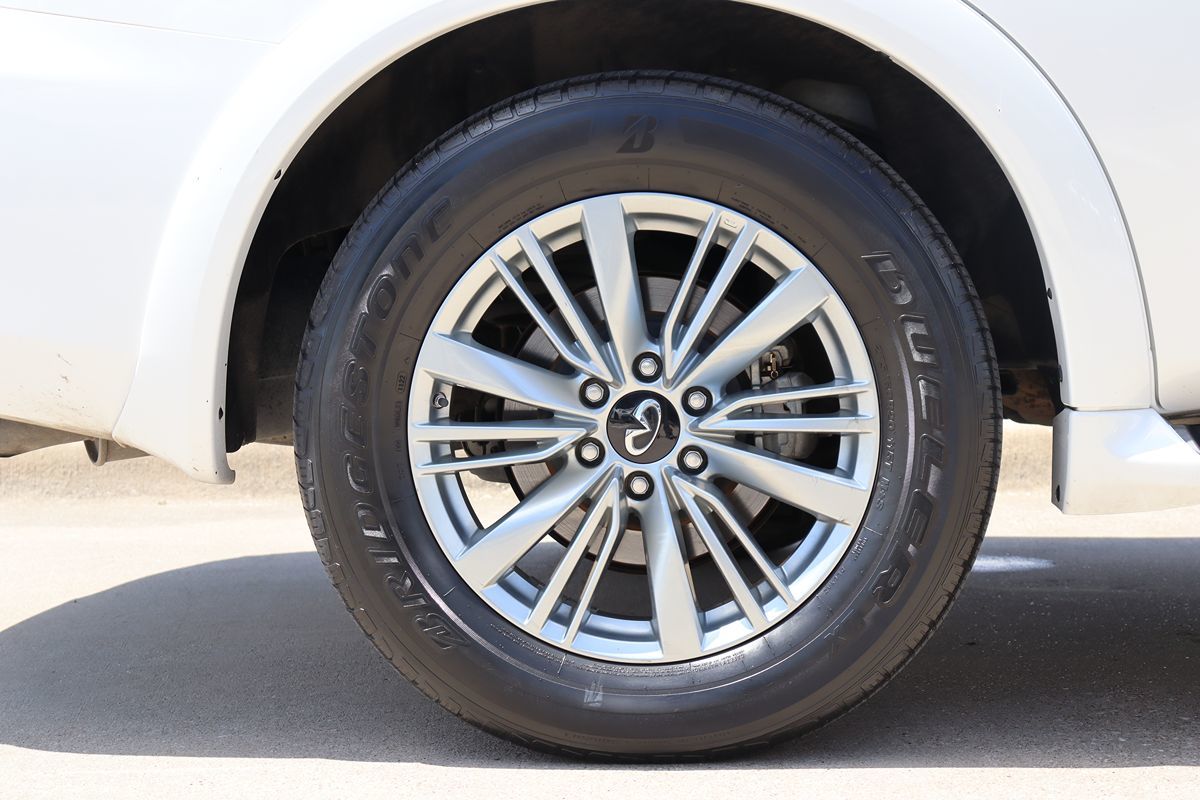 2019 Infiniti QX80 Luxe photo 51