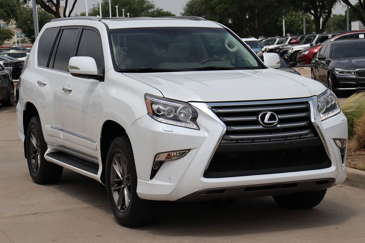 2017 Lexus GX 460 photo 2