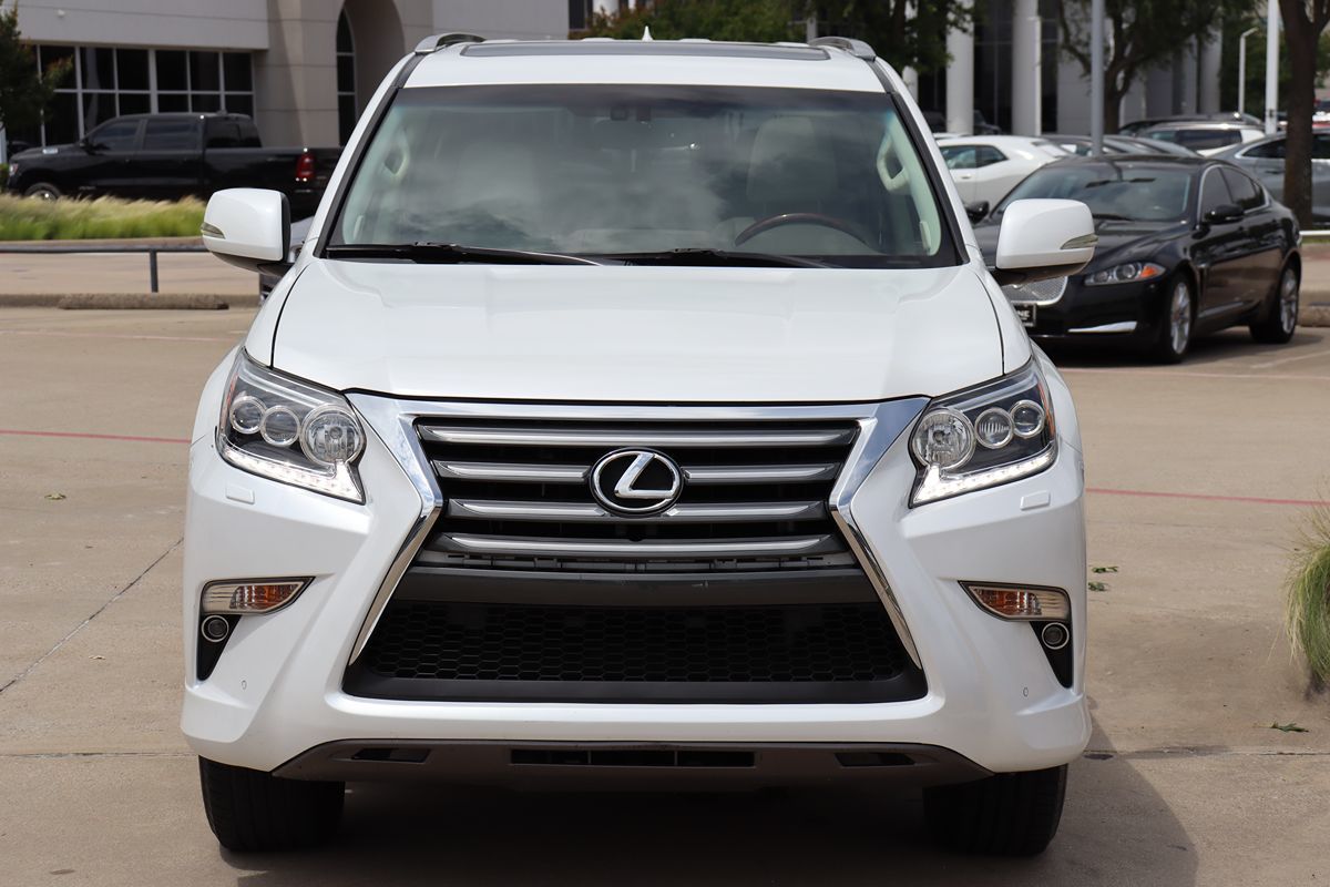 2017 Lexus GX 460 photo 3