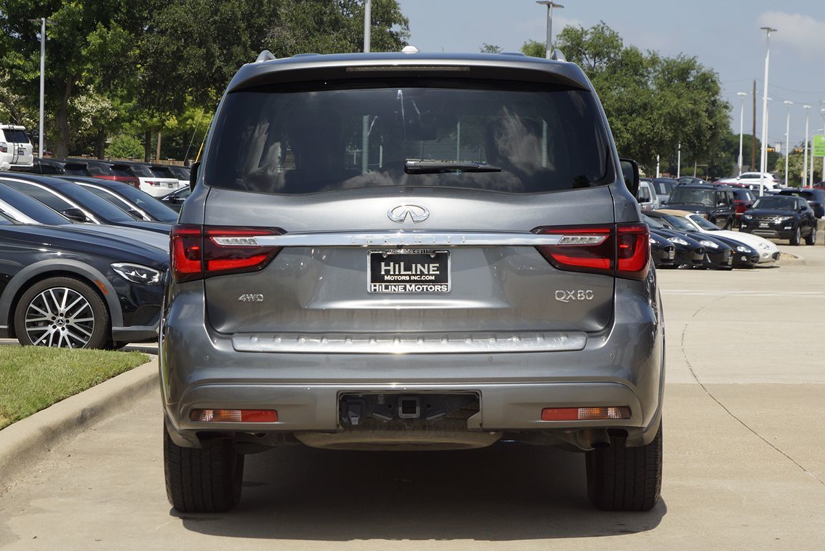 2021 Infiniti QX80 Luxe photo 10