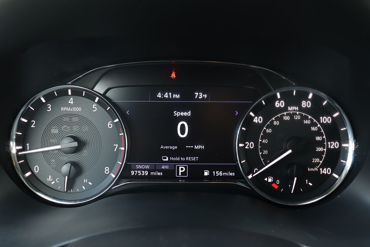 2021 Infiniti QX80 Luxe photo 18