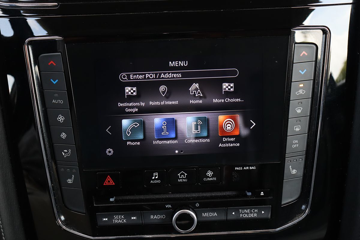 2021 Infiniti QX80 Luxe photo 21