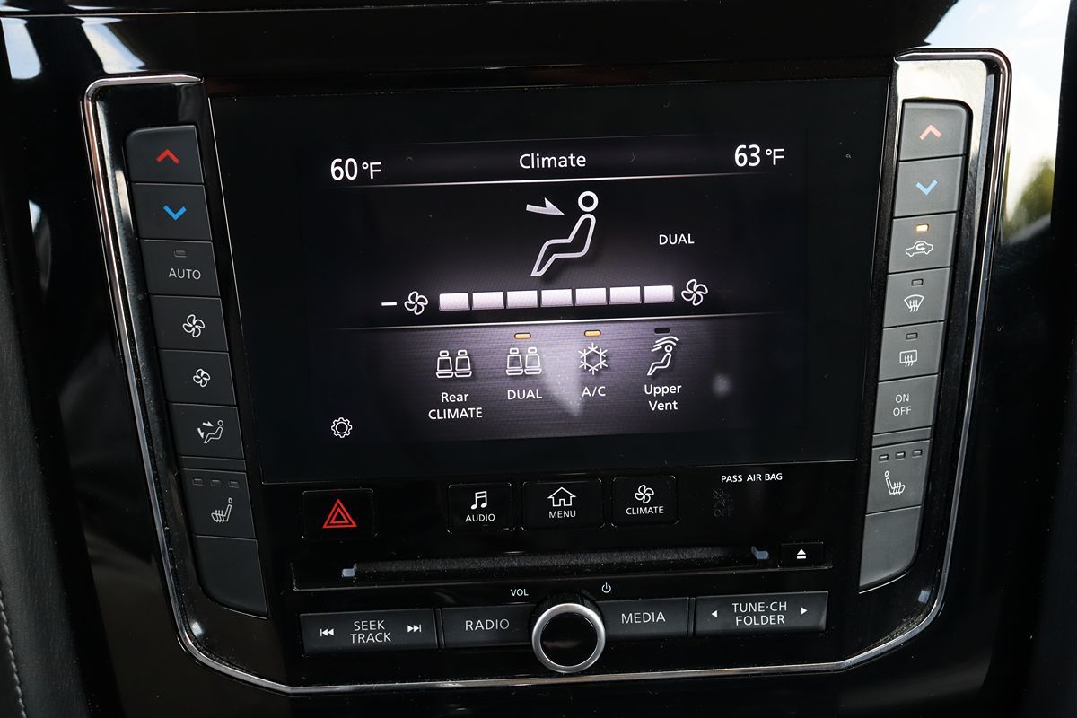2021 Infiniti QX80 Luxe photo 23