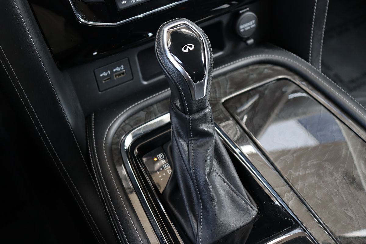 2021 Infiniti QX80 Luxe photo 24