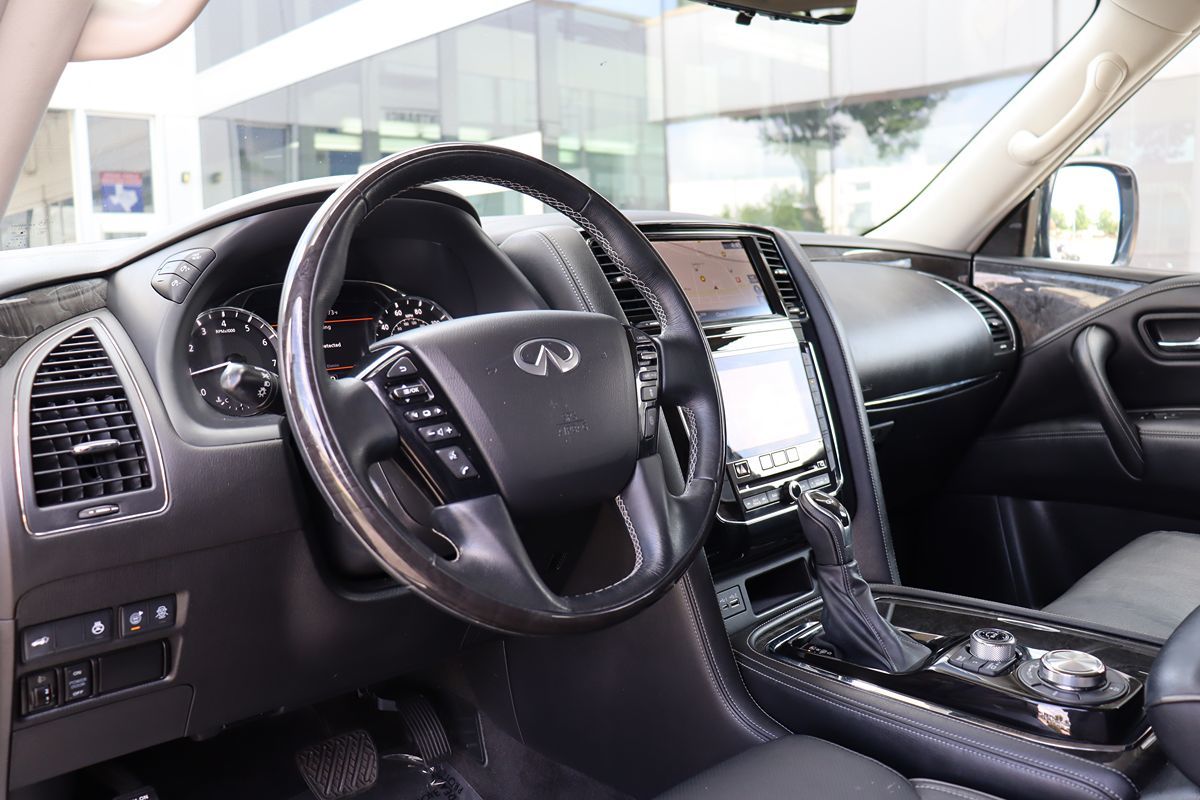 2021 Infiniti QX80 Luxe photo 14