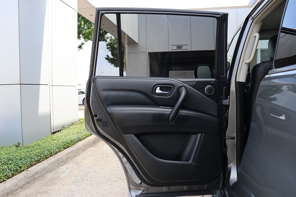 2021 Infiniti QX80 Luxe photo 48