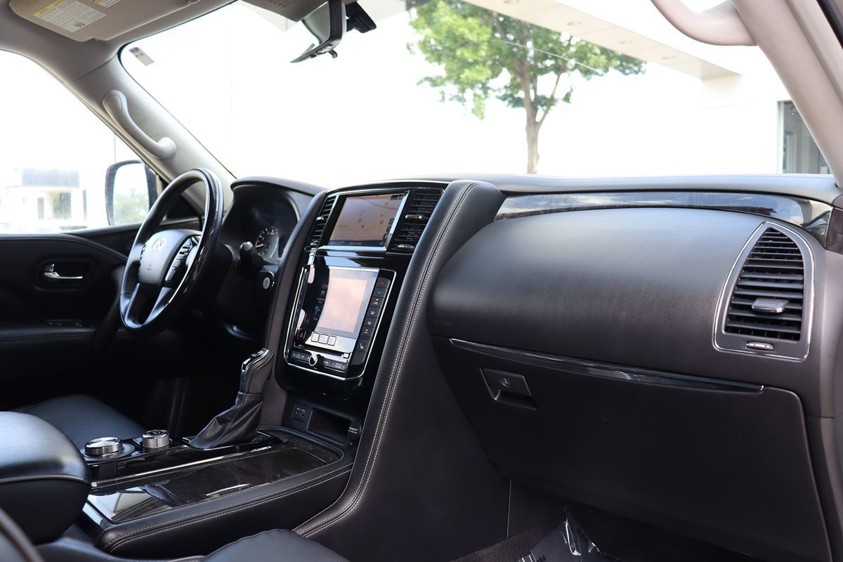 2021 Infiniti QX80 Luxe photo 15