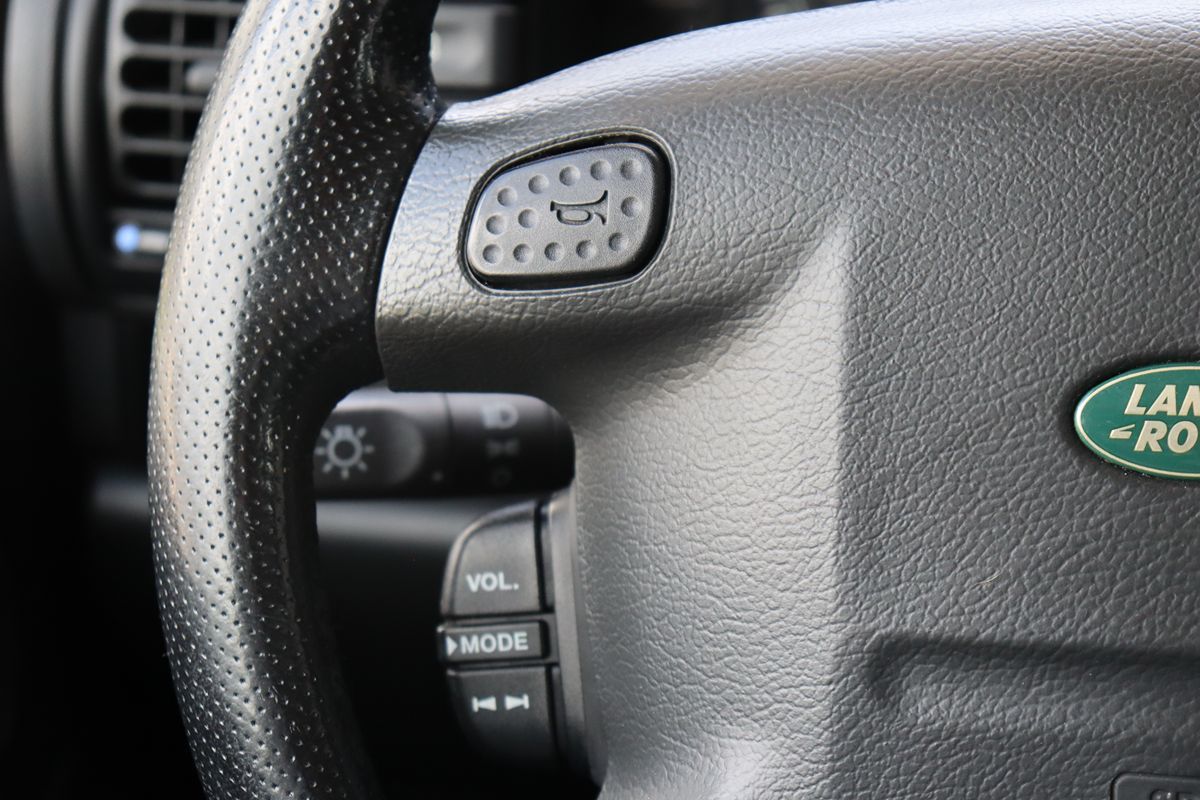 2004 Land Rover Discovery SE photo 17